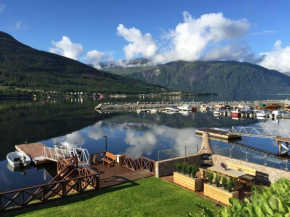 Отель Solstrand Fjord Holiday  Eidsvåg i Romsdal